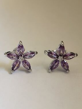 New 925 Silver Amethyst Flower Stud Earrings for Women
